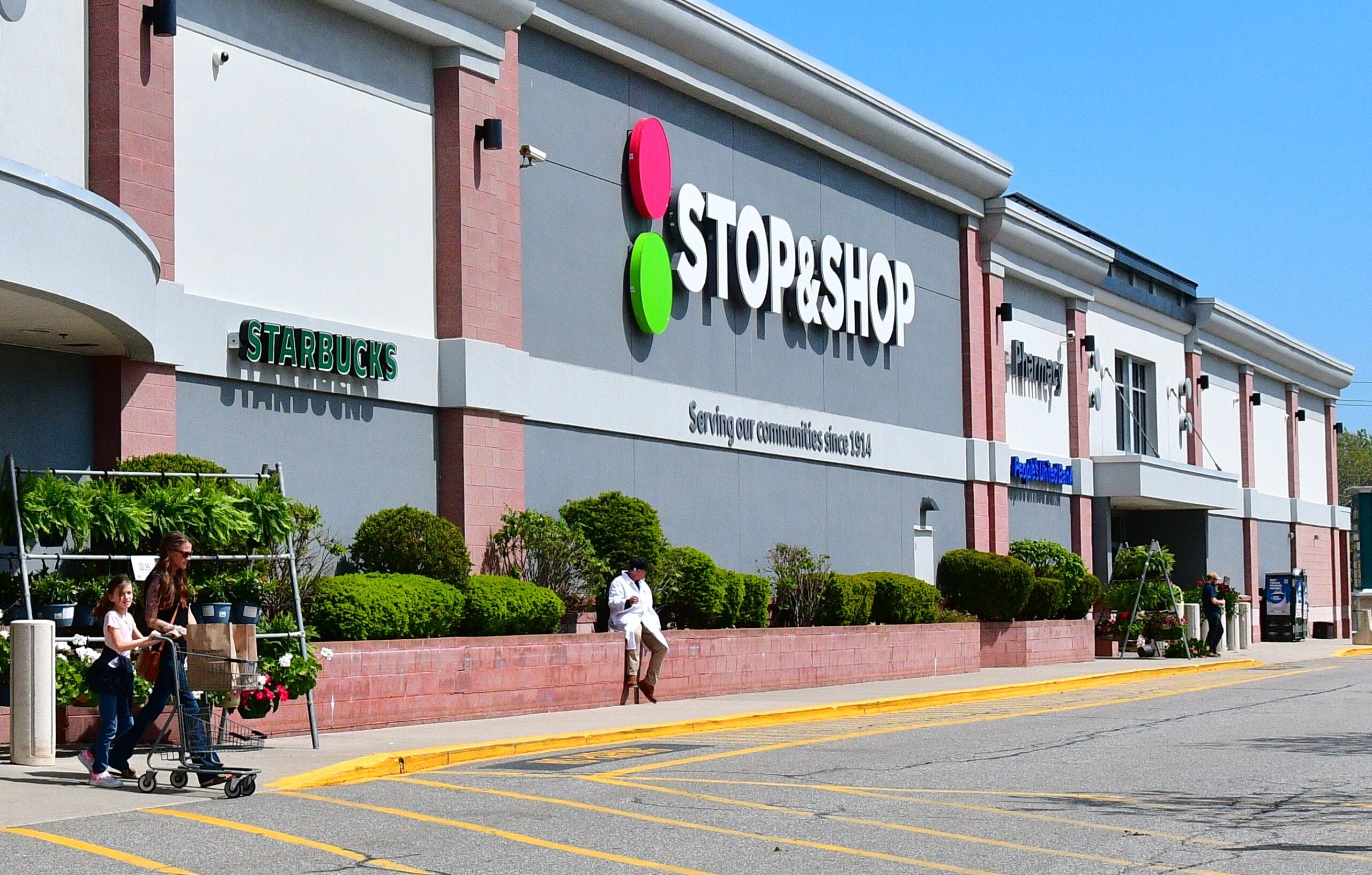 Groton Square - Image 7